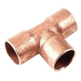 Copper T-shaped pipe fitting with two perpendicular openings on a white background.